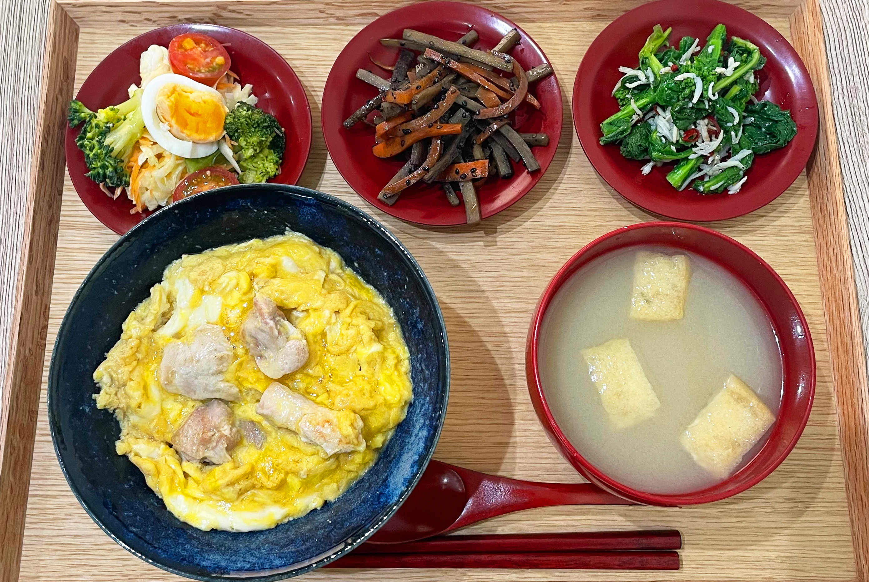 親子丼と惣菜3種セット